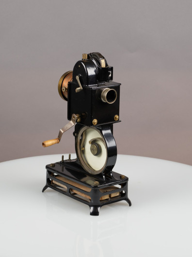Pathé Baby 9.5mm film projector from ca. 1924